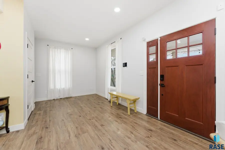 117 N Covell Ave, Sioux Falls, SD 57104 - #3