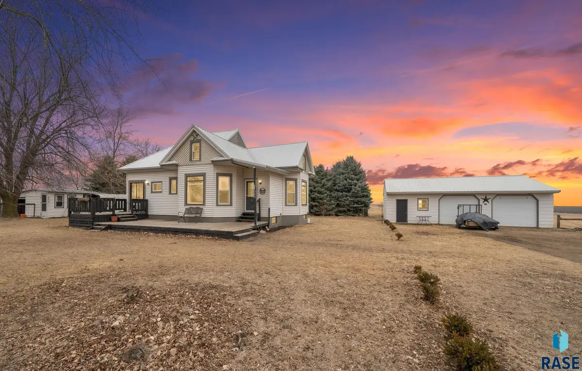 300 W Industrial Rd, Wentworth, SD 57075 - #1