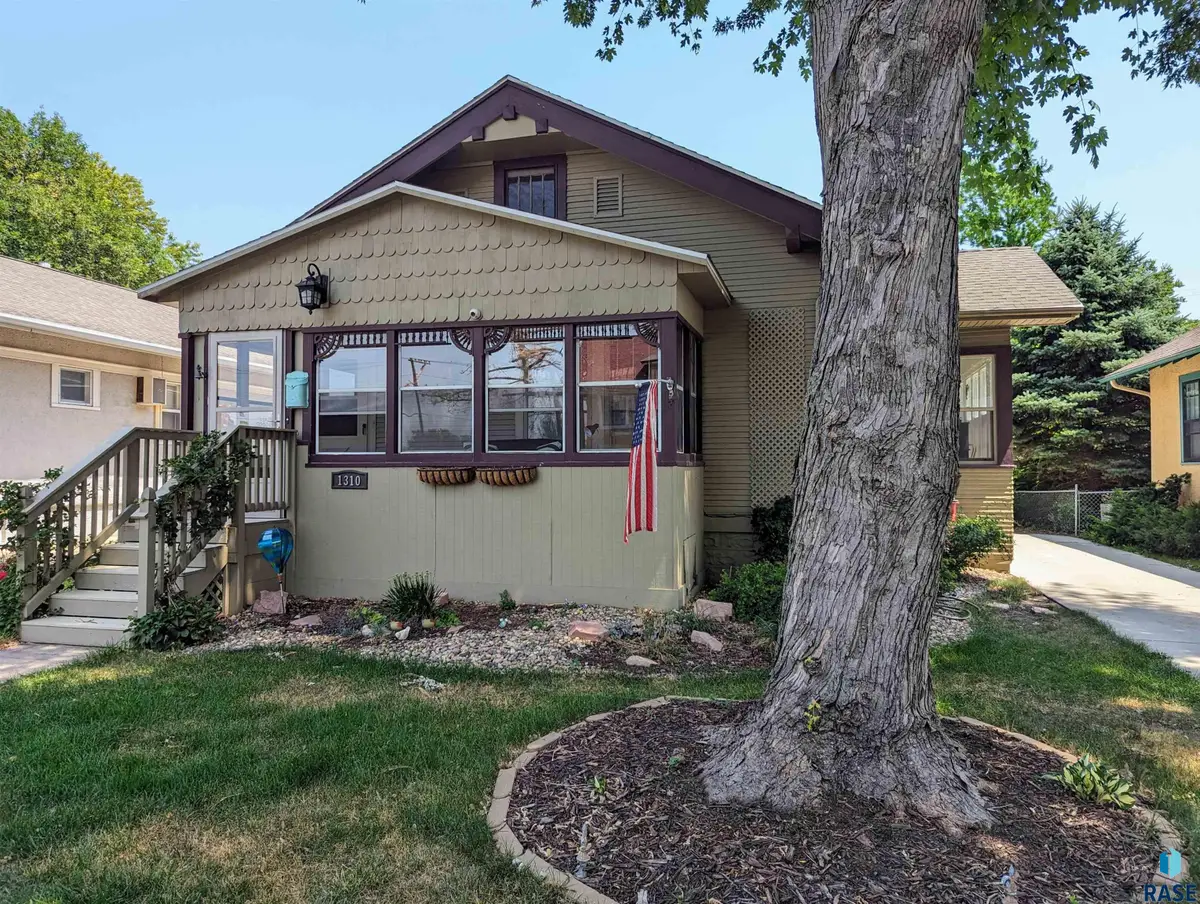 1310 S Dakota Ave, Sioux Falls, SD 57105 - #1