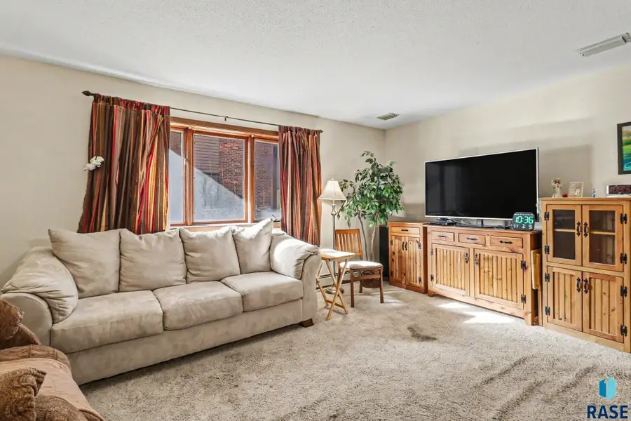 3704 Terry Ave #103, Sioux Falls, SD 57106 - #2