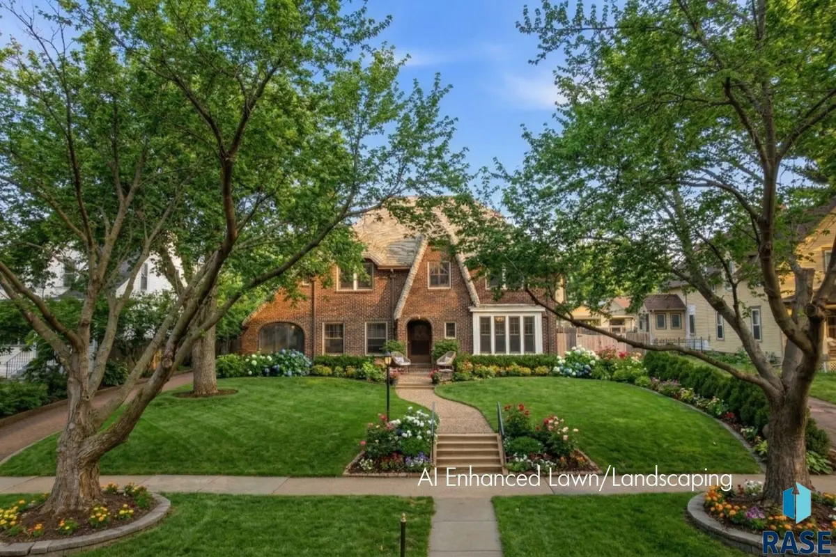 1315 S Main Ave, Sioux Falls, SD 57105 - #1