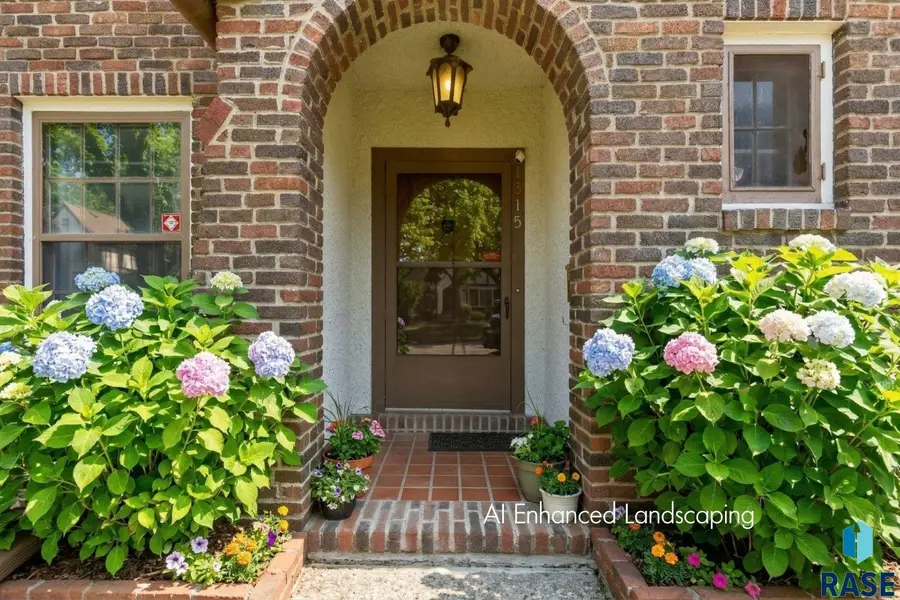 1315 S Main Ave, Sioux Falls, SD 57105 - #2