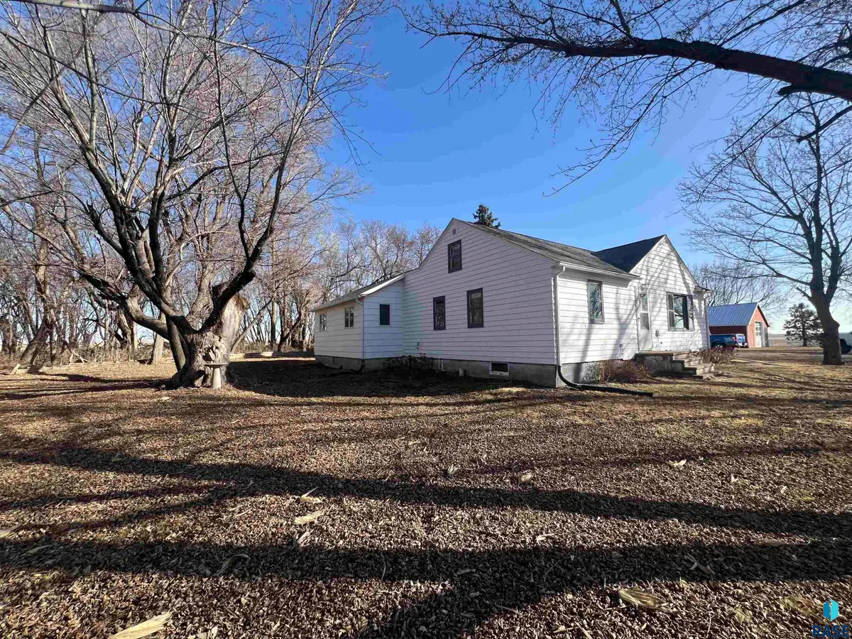 1665 31st St, Ellsworth, MN 56129 - #1