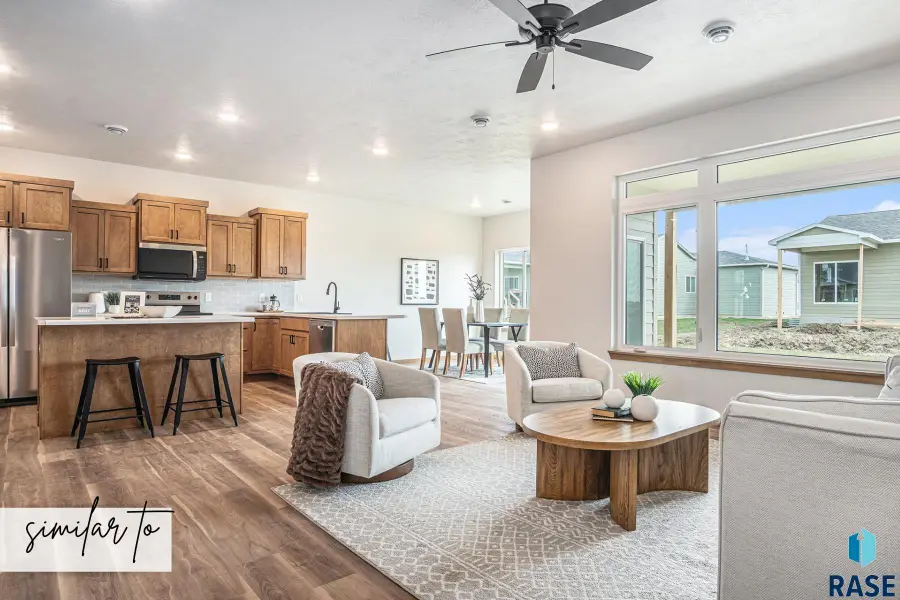 9215 W 43rd St, Sioux Falls, SD 57106 - #3