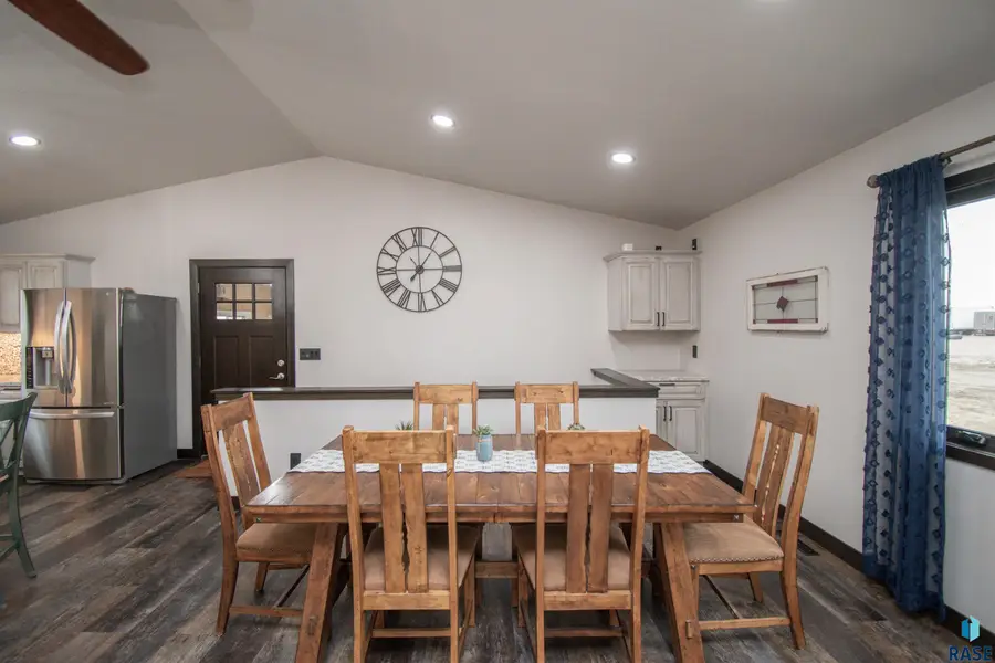 47649 250th St, Garretson, SD 57030 - #3