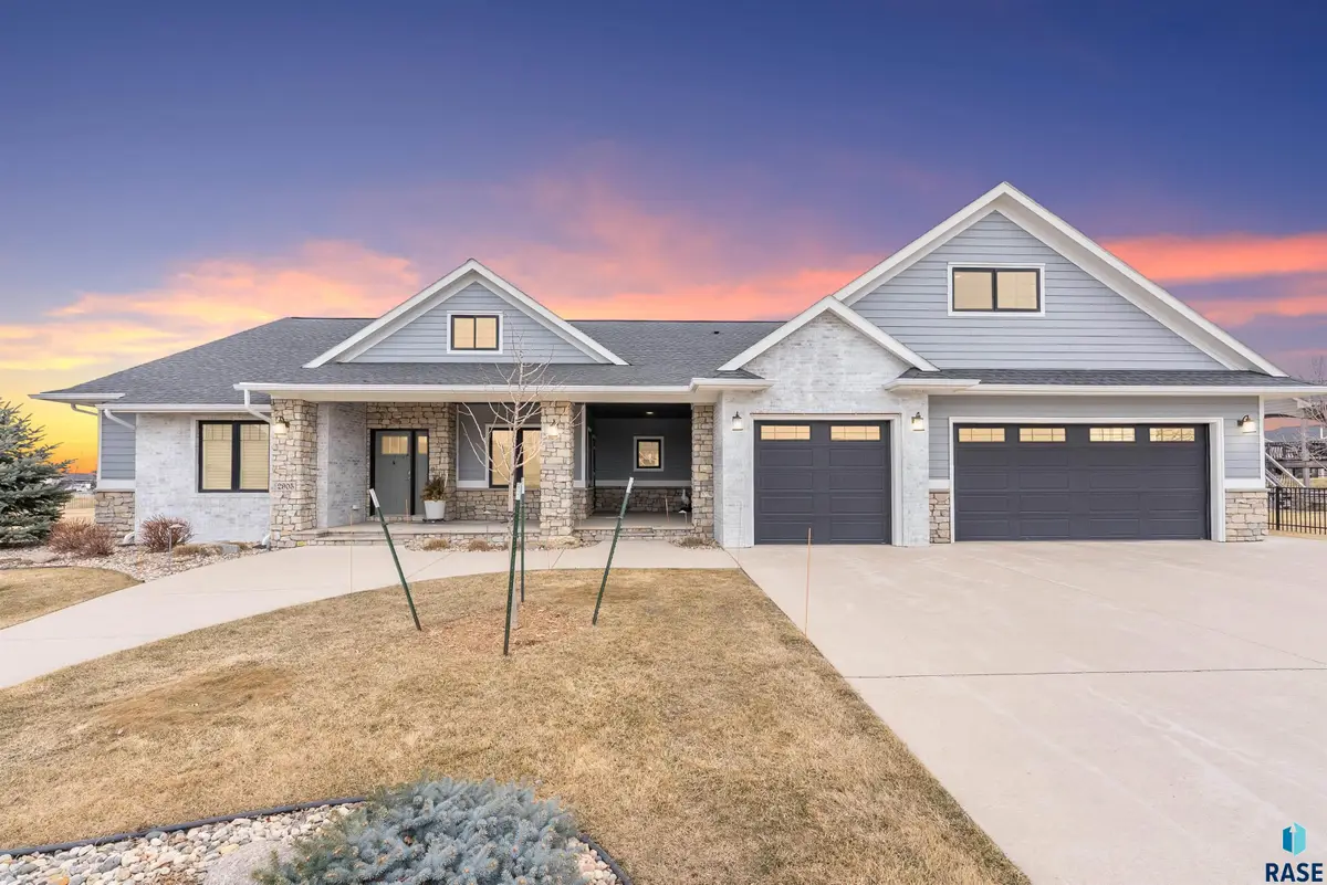 2905 W 77th St, Sioux Falls, SD 57108 - #1