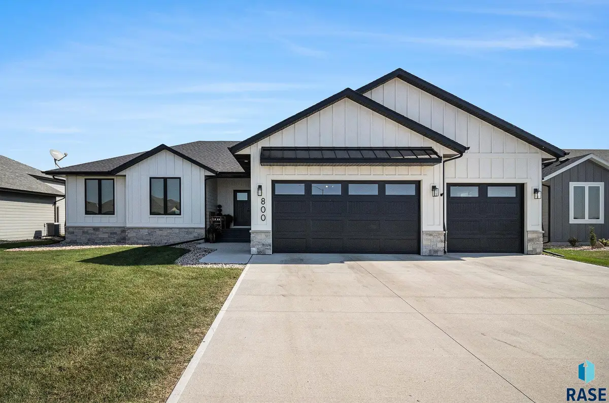 800 S James Ave, Tea, SD 57064 - #1