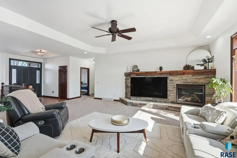 1400 S Hyde Park Ave, Sioux Falls, SD 57106 - #3