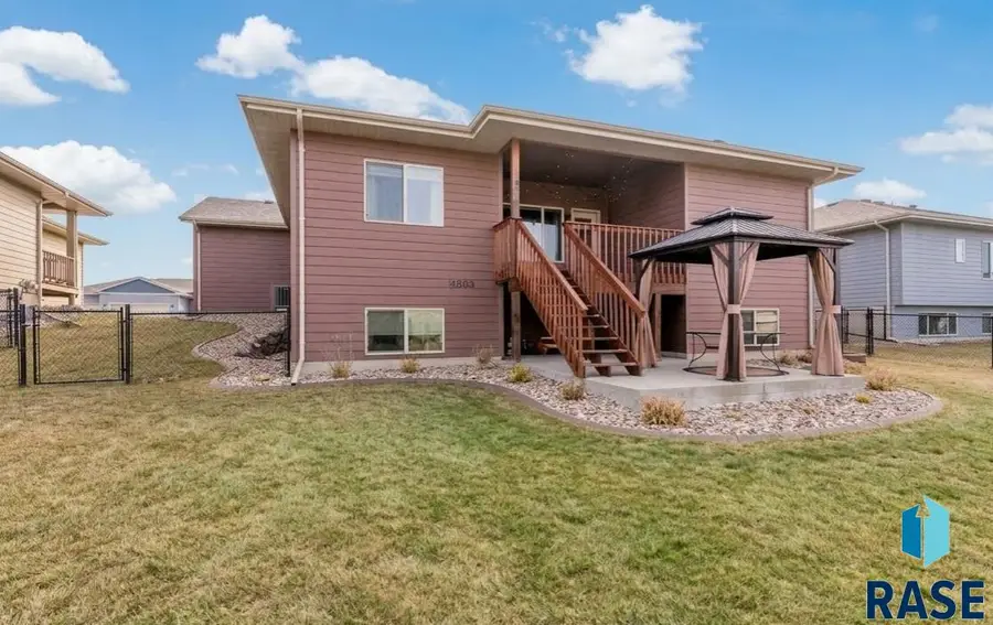 9520 W Keyrell Cir, Sioux Falls, SD 57106 - #2