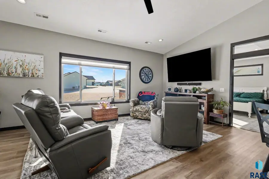 2430 N Main Ave, Tea, SD 57064 - #2