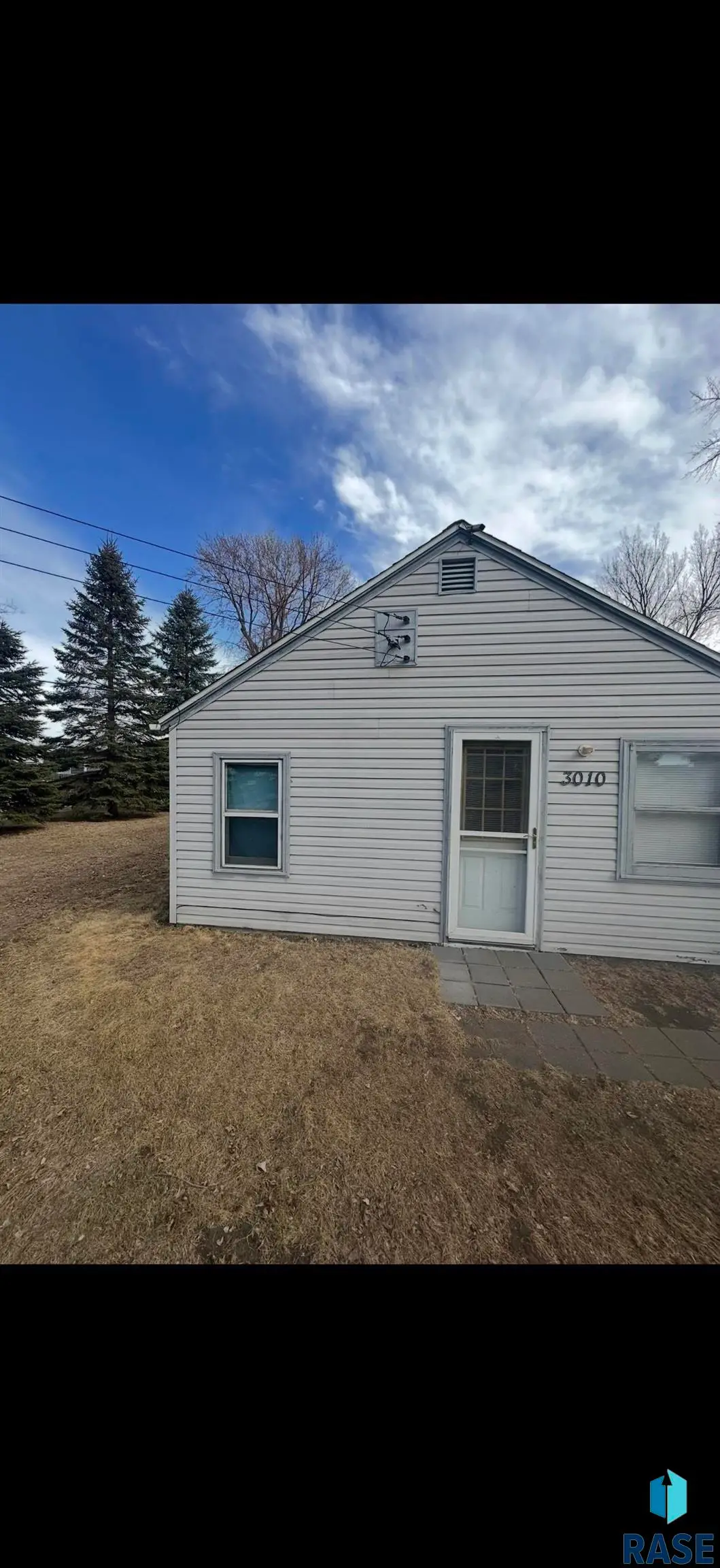 3010 N Wayland Ave, Sioux Falls, SD 57104 - #1