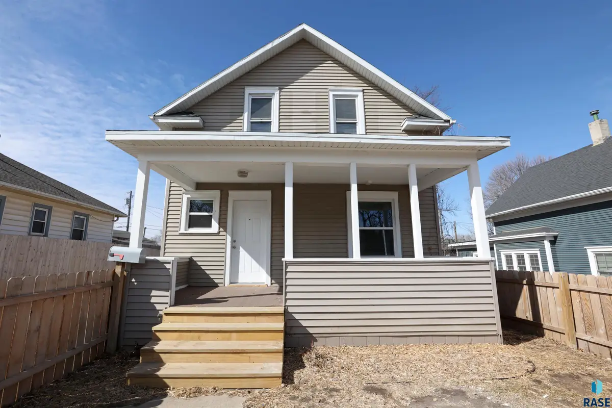 609 N Sherman Ave, Sioux Falls, SD 57103 - #1
