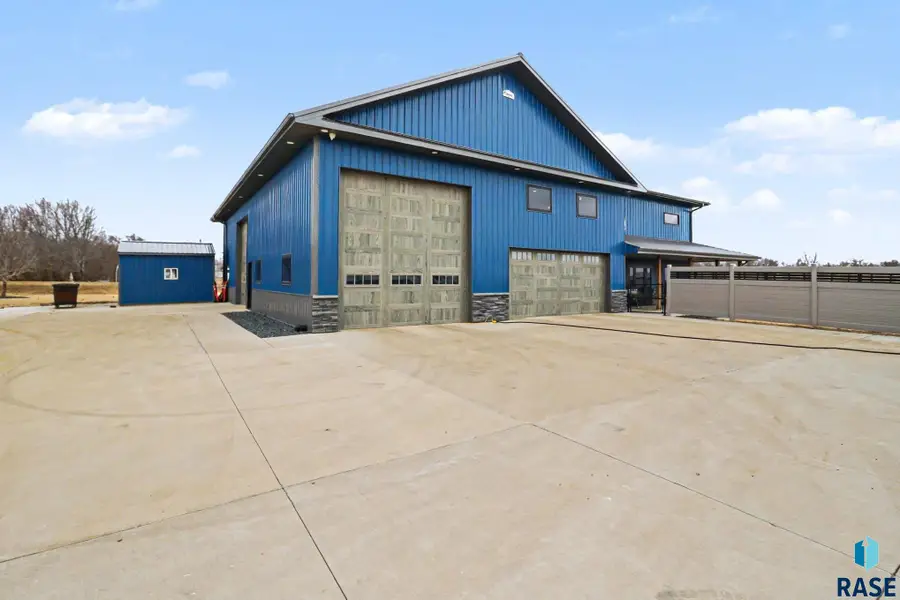 27404 470th Ave, Lennox, SD 57039 - #2