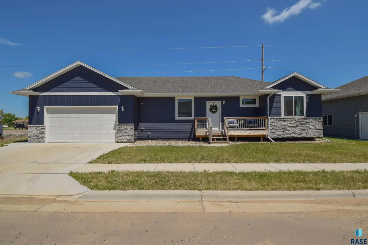 416 E Cairos Pl, Brandon, SD 57005 - #1