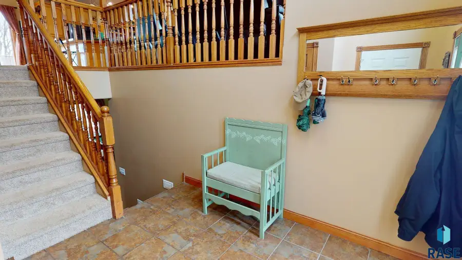 217 Hickory St, Brookings, SD 57006 - #3