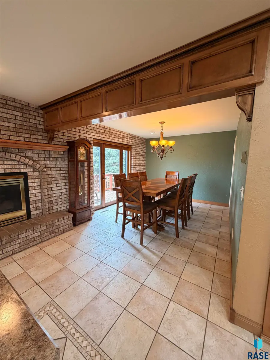 417 N Sanborn St, Chamberlain, SD 57325 - #2