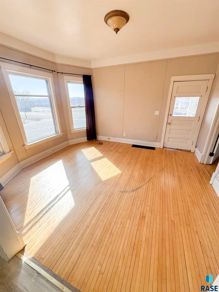 500 W Pleasant Dr, Pierre, SD 57501 - #3