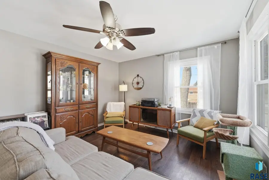 519 N Saint Paul Ave, Sioux Falls, SD 57103 - #2