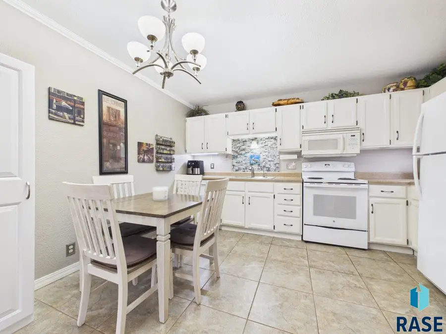 3712 S Terry Ave #203, Sioux Falls, SD 57106 - #3