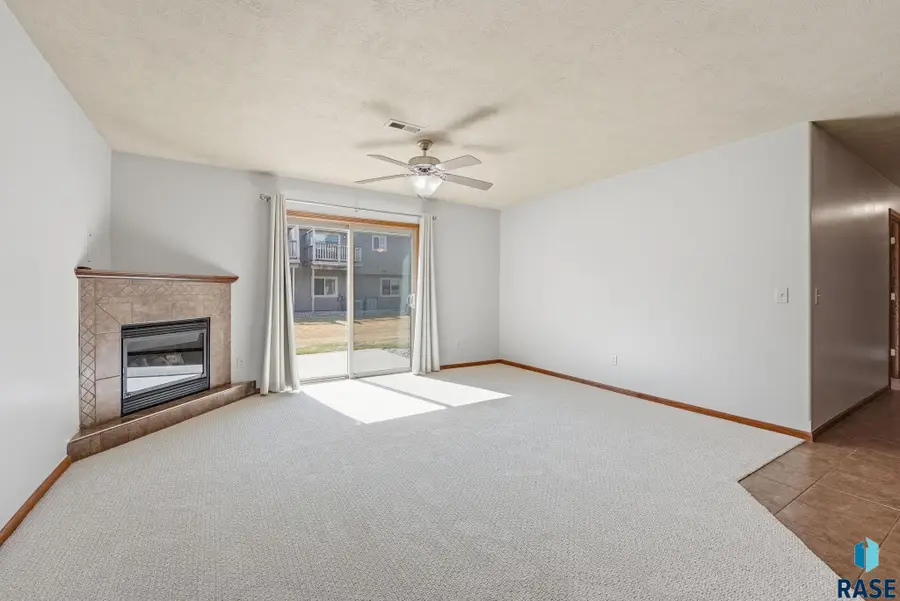 8509 W Grinn Pl #33, Sioux Falls, SD 57106 - #3