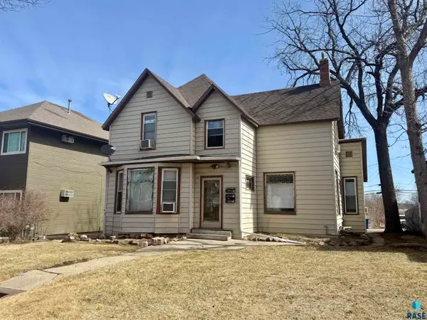614 S 2nd Ave, Sioux Falls, SD 57104