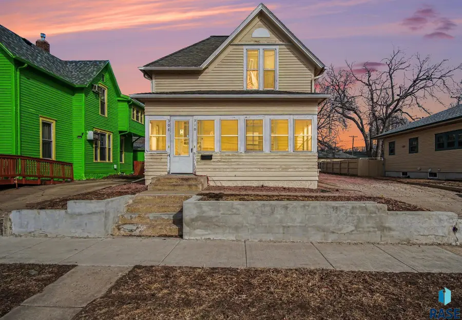 310 & 308 S Walts Ave, Sioux Falls, SD 57104 - #2