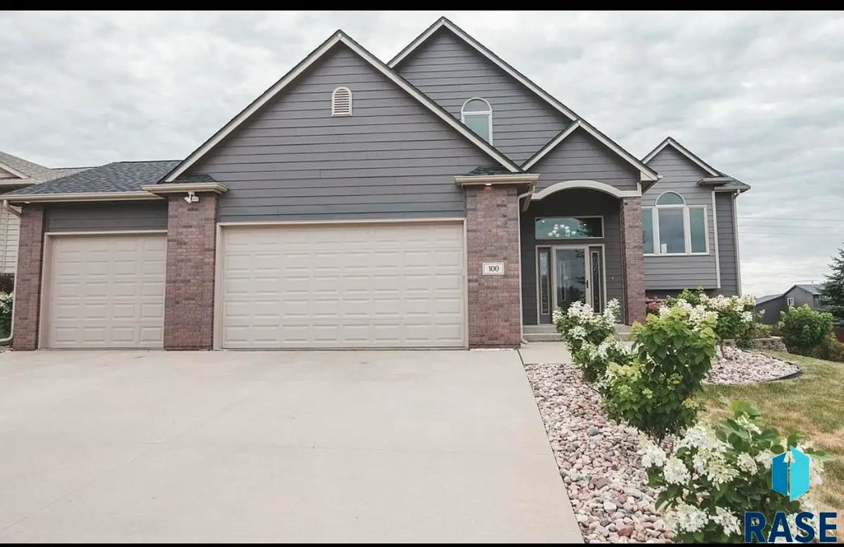 100 N Dewberry Ave, Sioux Falls, SD 57110 - #1