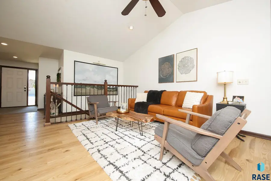 2700 E Whisper Trl, Sioux Falls, SD 57108 - #3