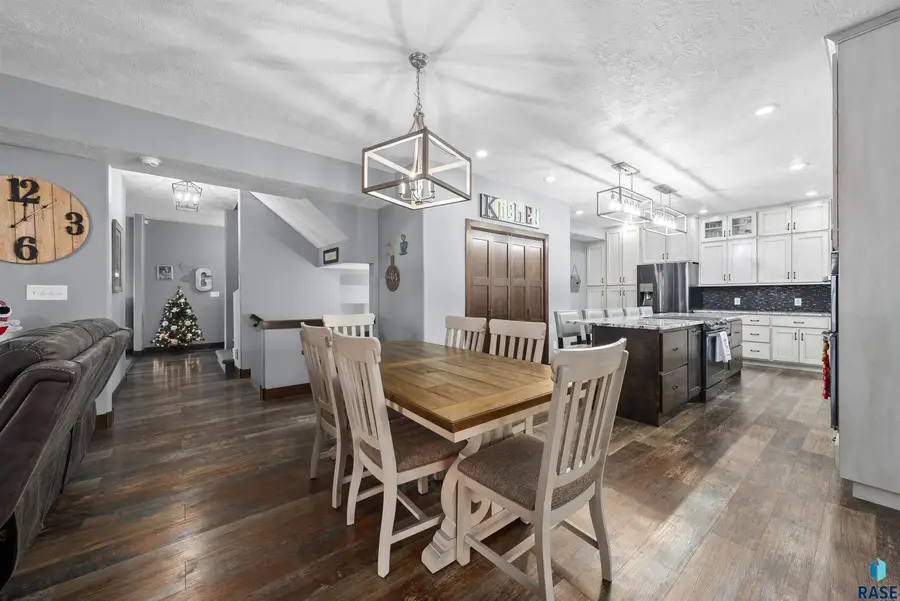 46126 Sd - 38 Hwy, Hartford, SD 57033 - #3