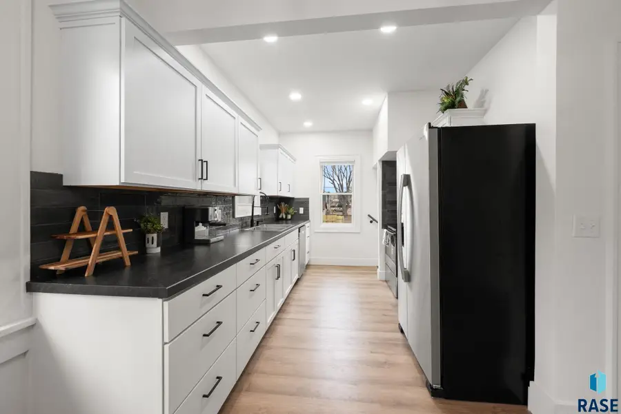 515 Nesmith Ave, Sioux Falls, SD 57103 - #3