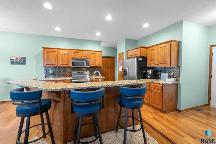 2317 S Katie Ave, Sioux Falls, SD 57106 - #2