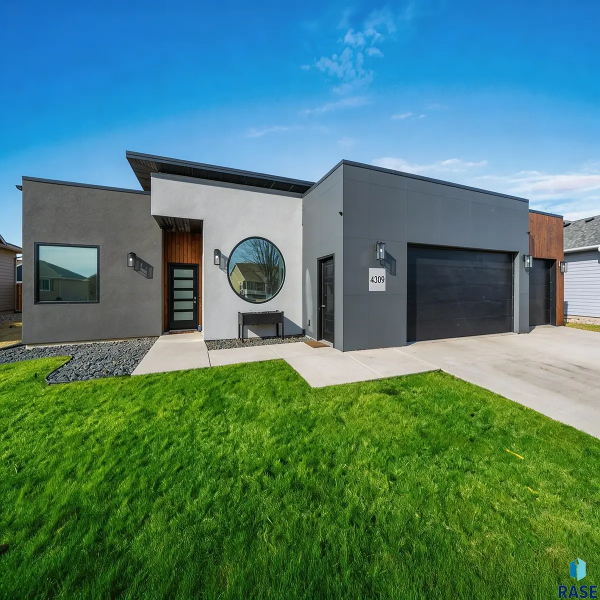 4309 N Ohio Ave, Sioux Falls, SD 57107 - #1