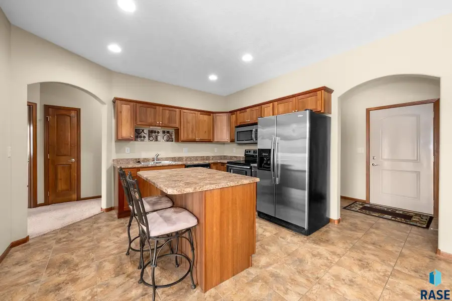 125 Emmett Trl, Harrisburg, SD 57032 - #2