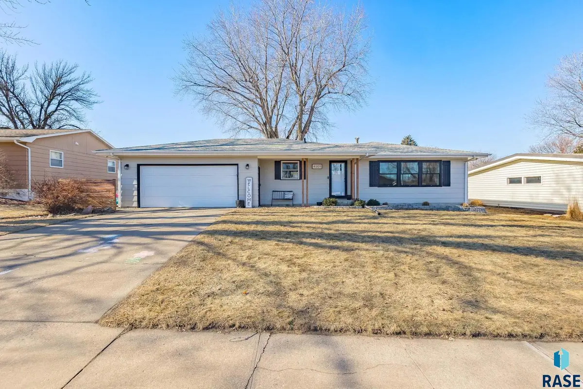 4301 S Glenview Rd, Sioux Falls, SD 57103 - #1