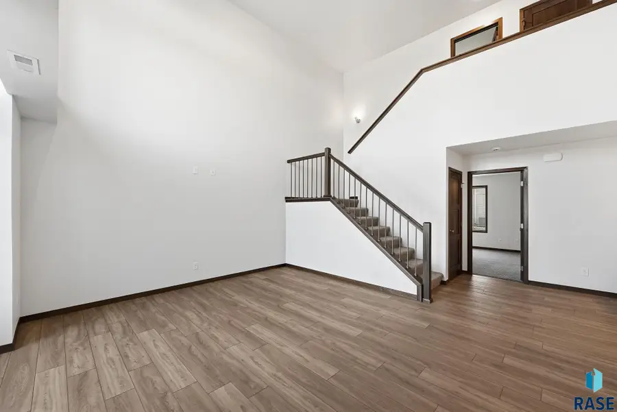 6123 S Bison Pl, Sioux Falls, SD 57108 - #3