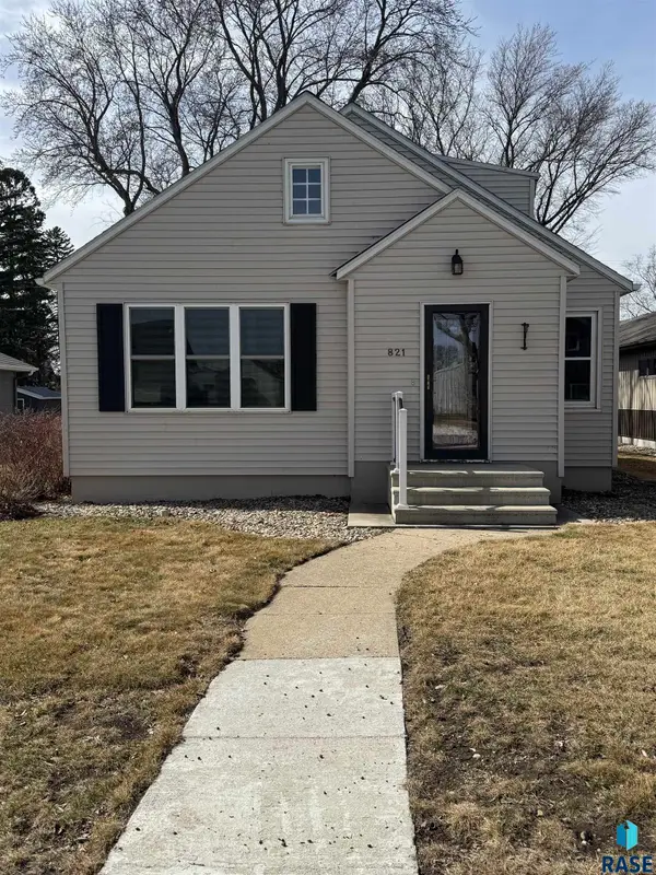 1st Ave W, Edgerton, MN 56128