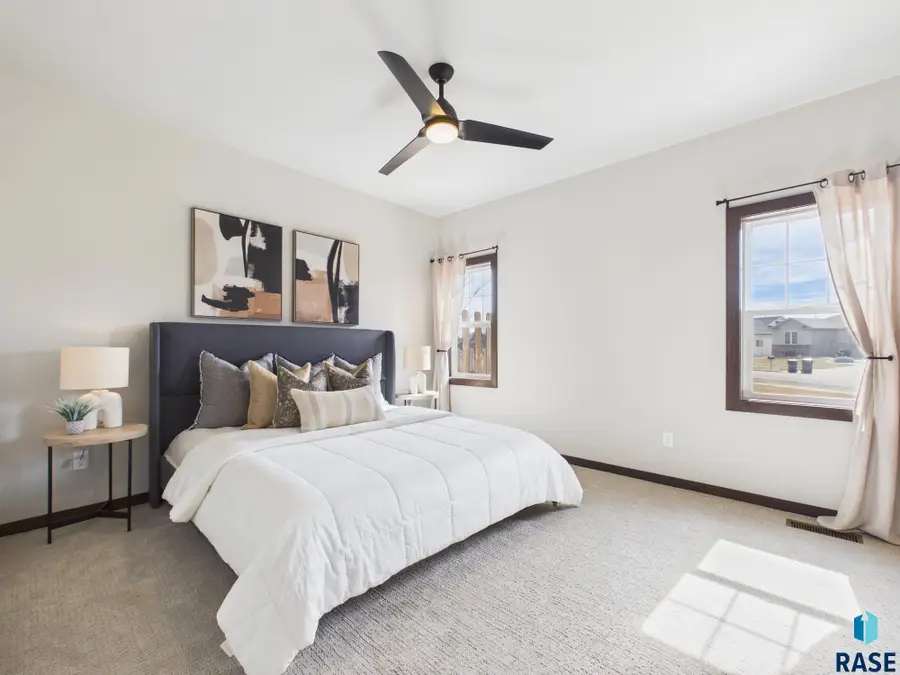 419 Harvest Trl, Harrisburg, SD 57032 - #3