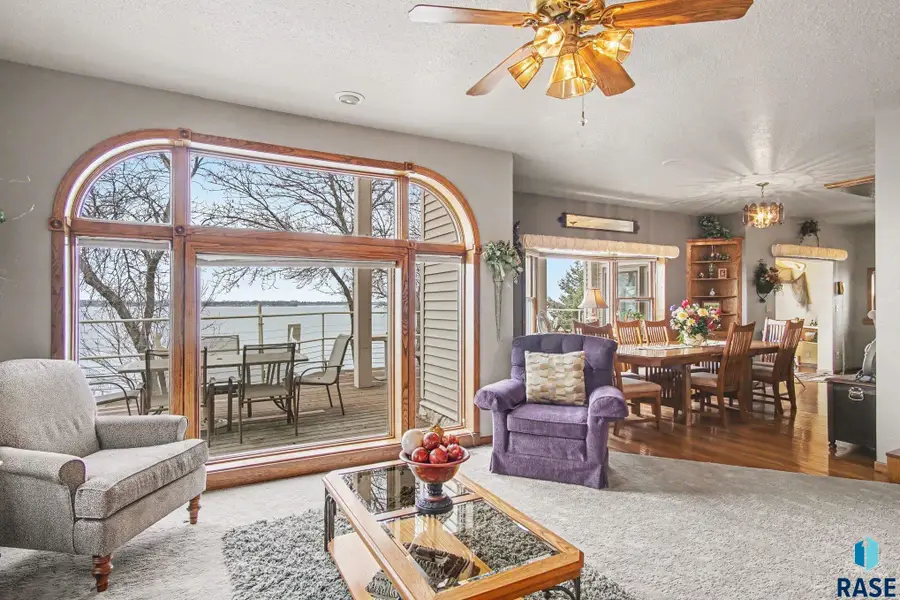 6797 Zimmerman Dr, Wentworth, SD 57075 - #3