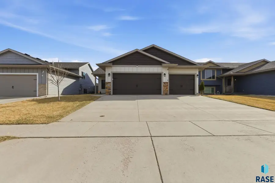 9413 W Liam St, Sioux Falls, SD 57106 - #2