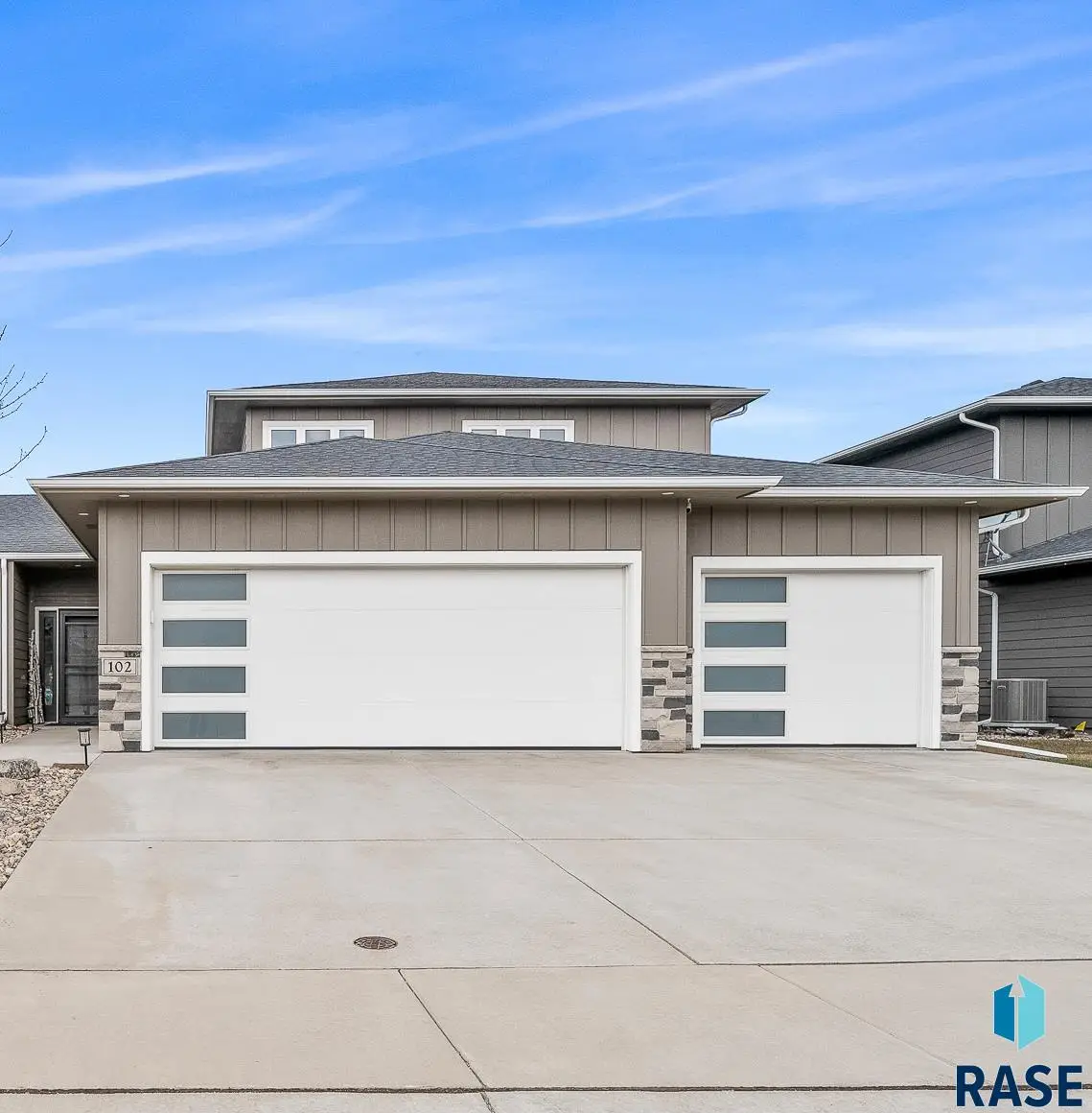 102 E Ivy Rd Ln, Tea, SD 57064 - #1