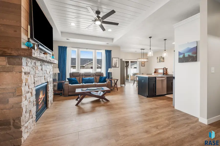 102 E Ivy Rd Ln, Tea, SD 57064 - #3