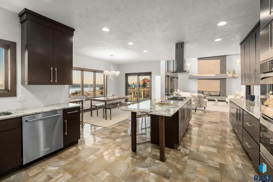 26183 Sunset Bluff Dr, Canistota, SD 57012 - #3