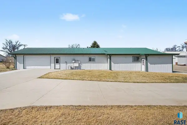 233 E Main St, Ramona, SD 57054