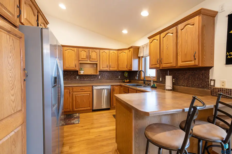 612 N Sandberg Dr, Sioux Falls, SD 57110 - #3