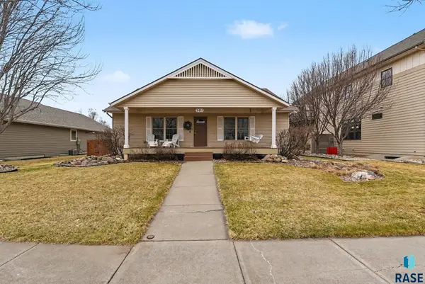 501 Pasque Flower Trl, Brandon, SD 57005