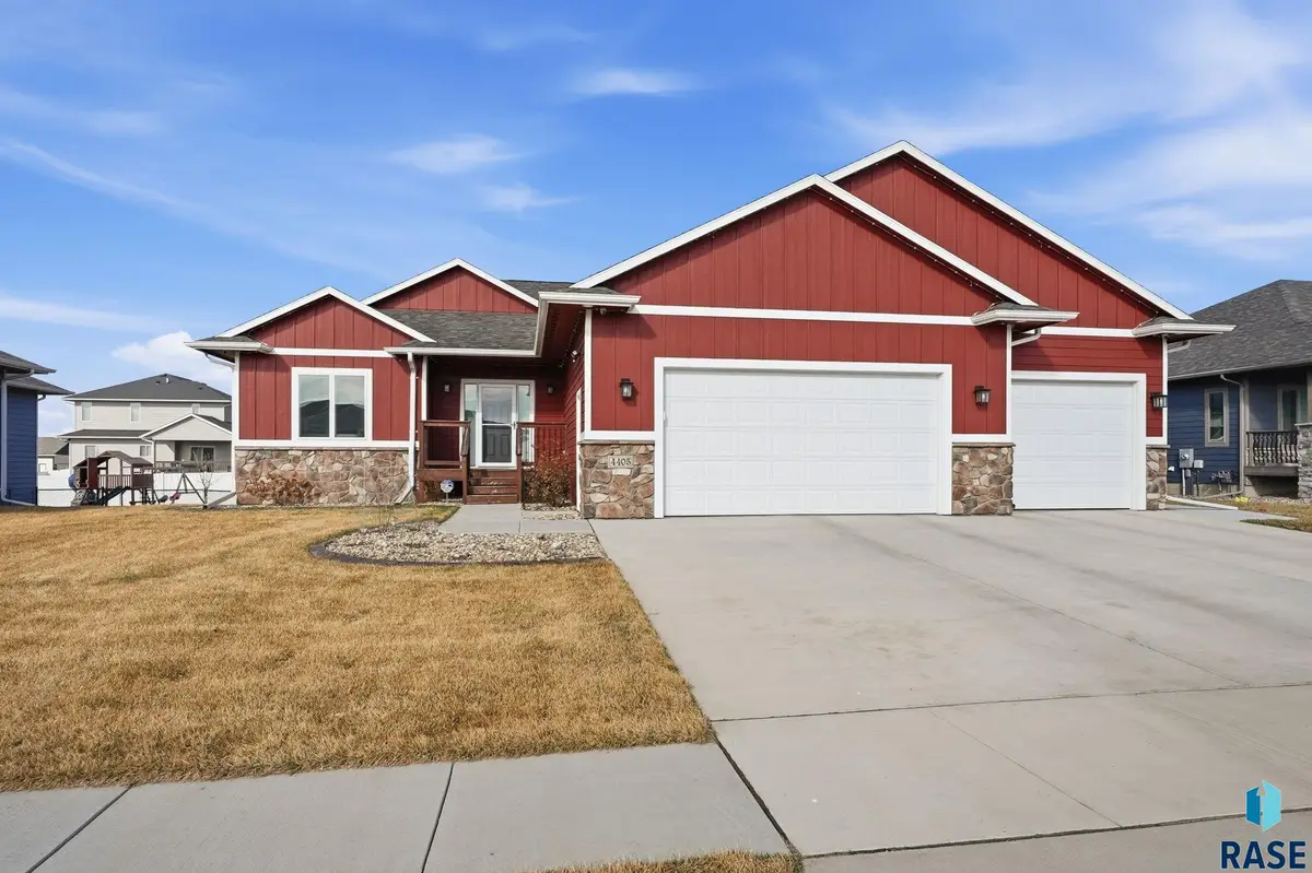 4405 S Sawtooth Trl, Sioux Falls, SD 57110 - #1