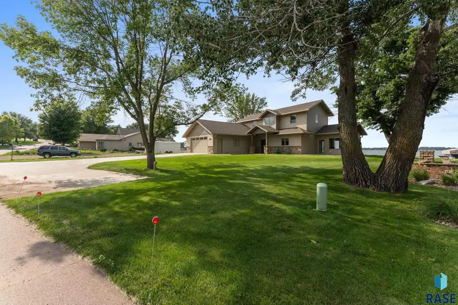 6578 Peninsula Pt, Wentworth, SD 57075 - #3