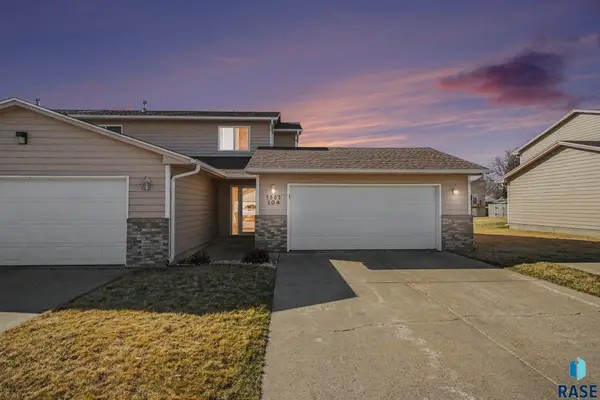 1903 S Sertoma Ave #104, Sioux Falls, SD 57106