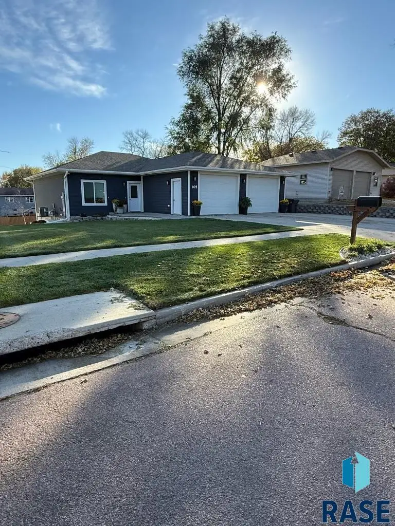 105 E 7th St, Dell Rapids, SD 57022 - #1