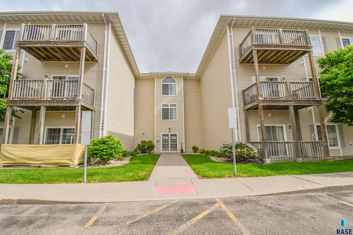 7446 S Louise Ave #202, Sioux Falls, SD 57108 - #1